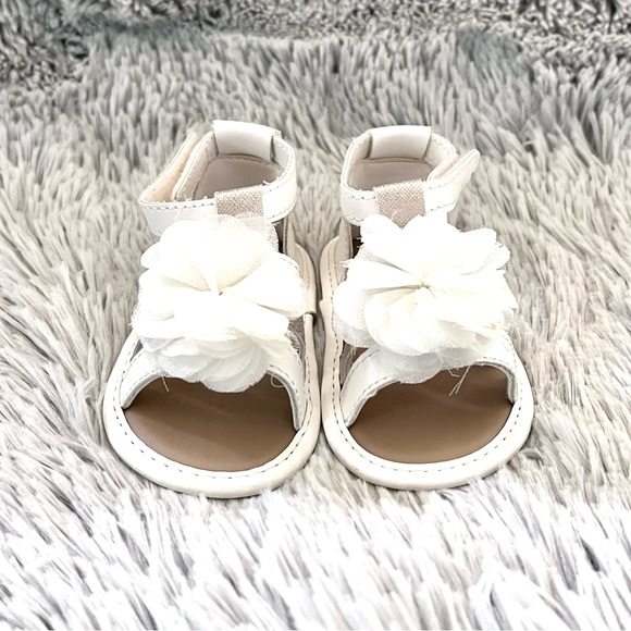 Trimfoot Company, LLC, Baby Deer Sandals with Flower : Toddler Size 3 - Picture 4 of 5